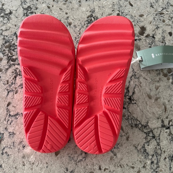 Revitalign Orthotic Recovery Slide Sandals - Fusion Strive womens 8 - Picture 2 of 5